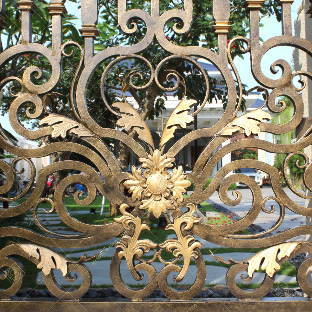 A Giang - Cổng sắt Biệt Thự An Giang 1.5