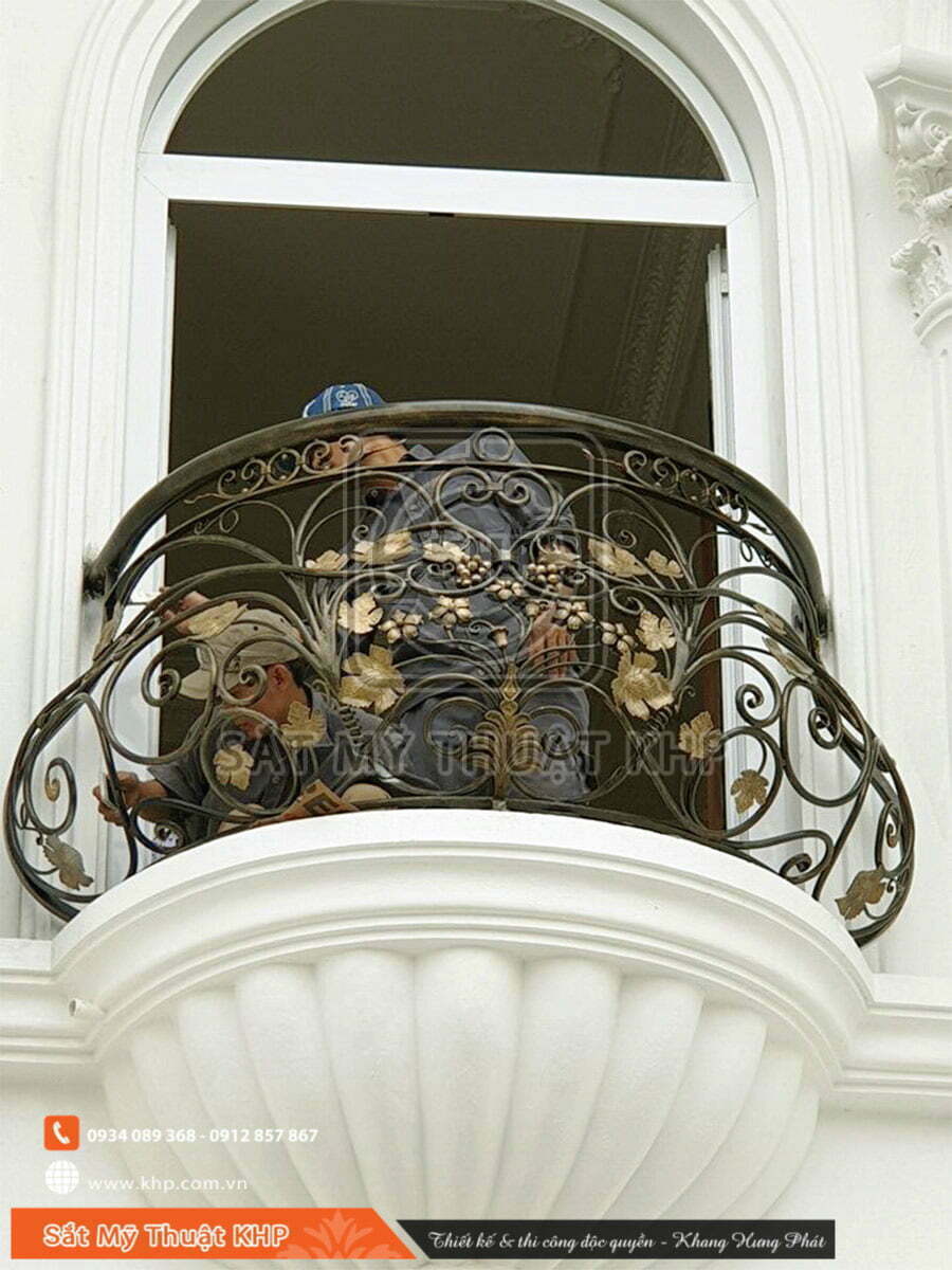 Mẫu lan can Sắt Nghệ Thuật đẹp Mai Hoa Chỉ Vàng LC016 1 Mẫu lan can Sắt Nghệ Thuật đẹp Mai Hoa Chỉ Vàng LC016